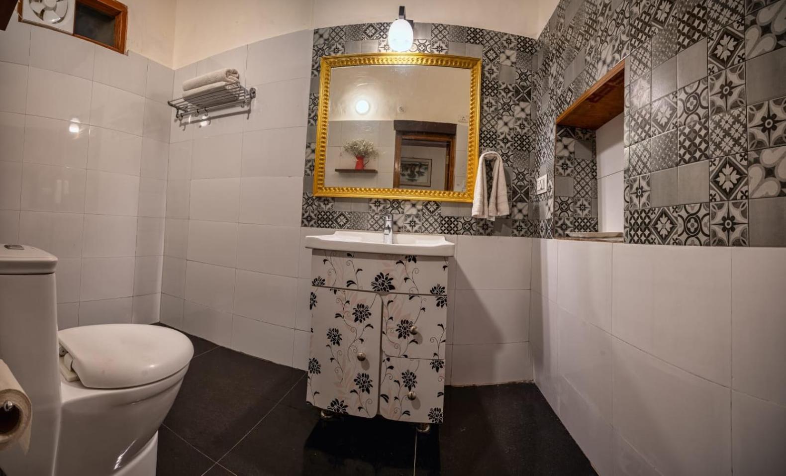 The Hive Cottage By Royal Collection Hotels Nainital Buitenkant foto